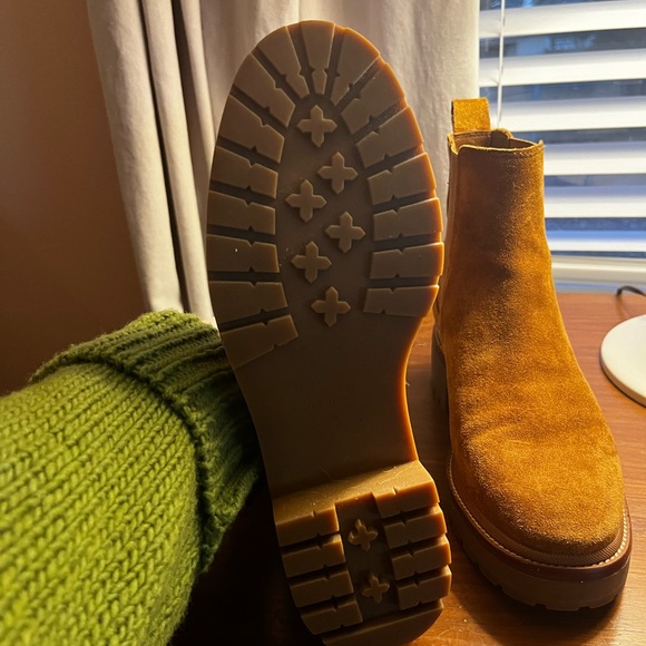 Tory Burch Suede Booties; Size 8M - Picture 2 of 6